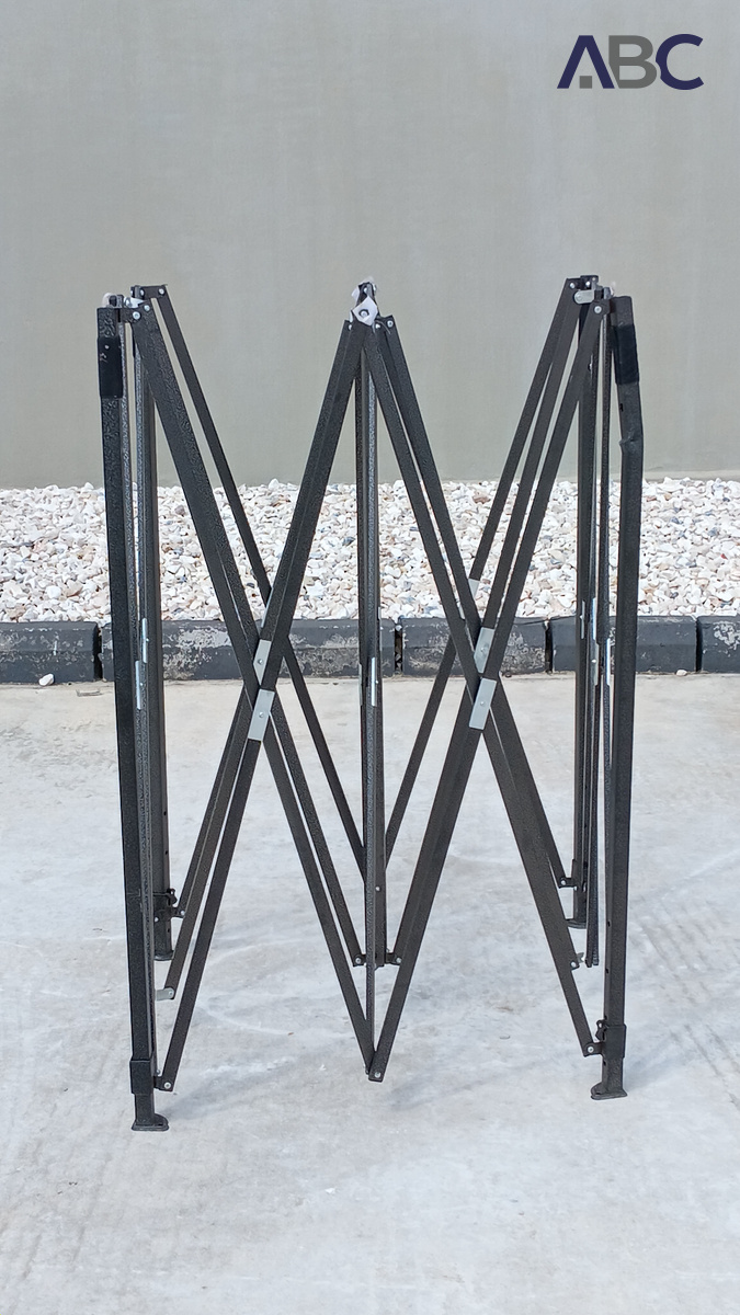 Expandable Metal Frame Structure
