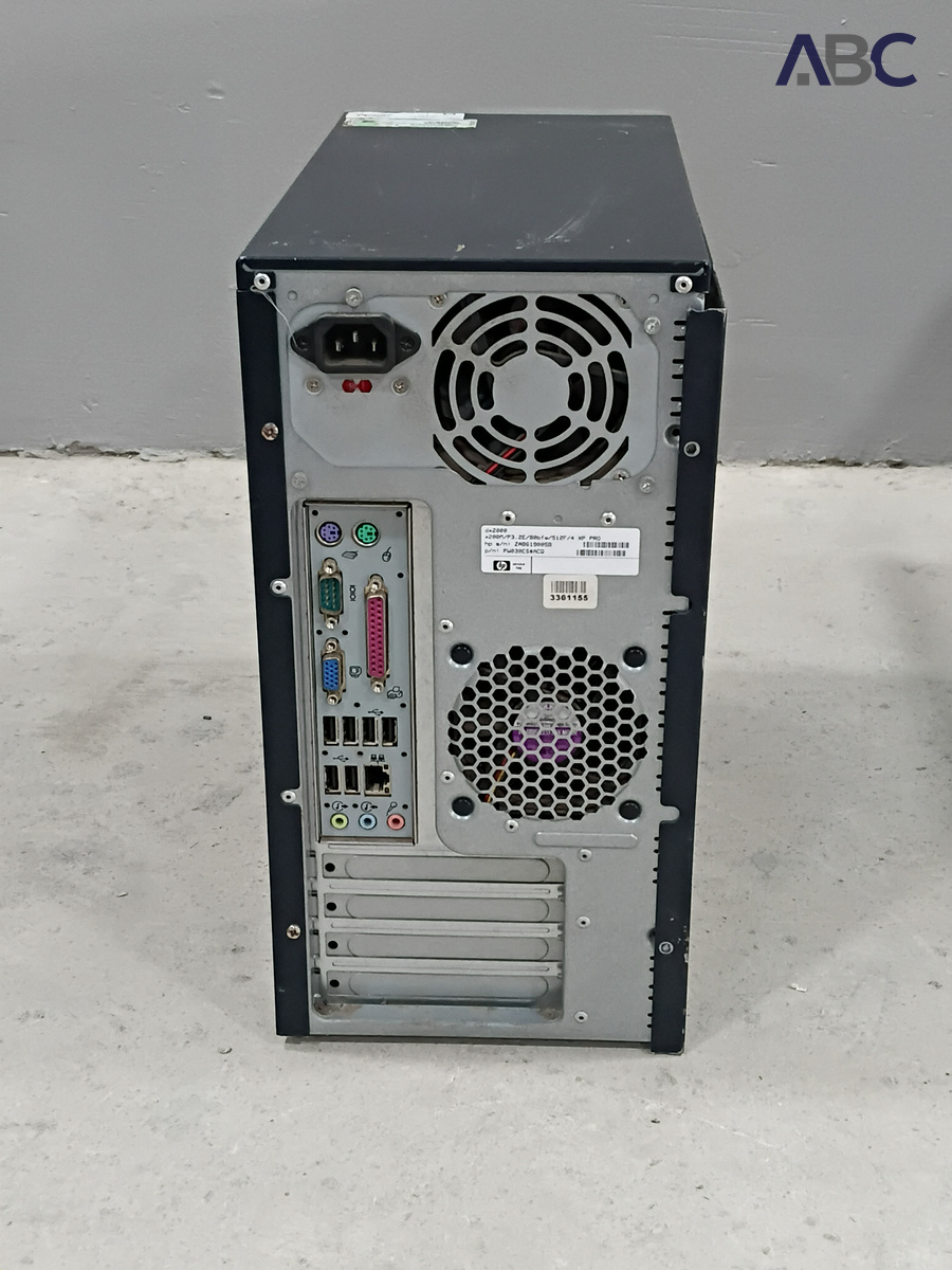 2003 Computer Tower Lot of 3 HP Desktop Towers