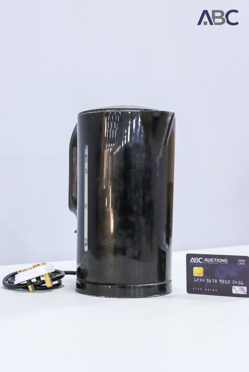 LOGIK RSH080442 Electric Kettle (1.7L 240V) (1)